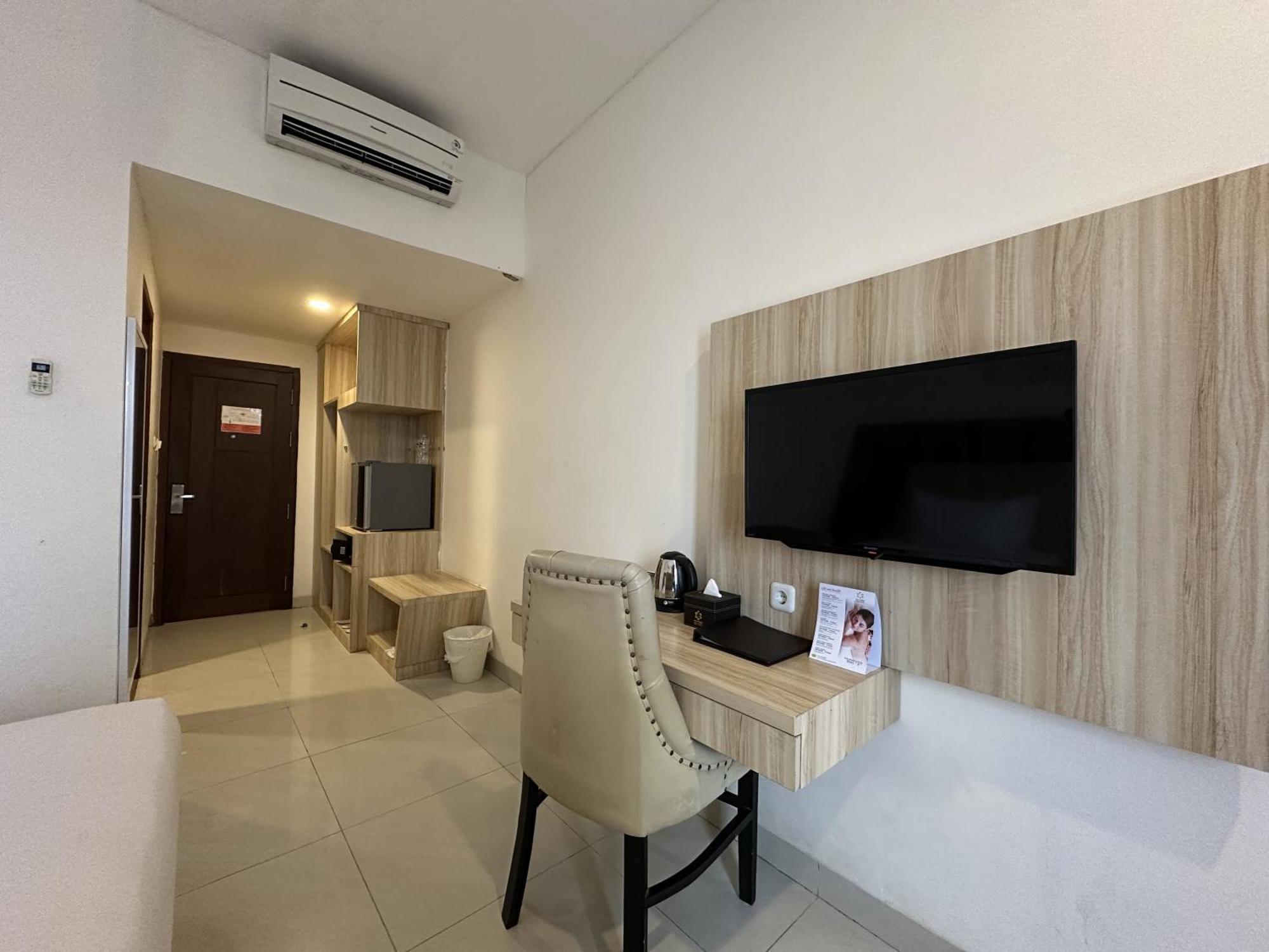 Vega Prime Hotel & Convention Sorong Habitación foto